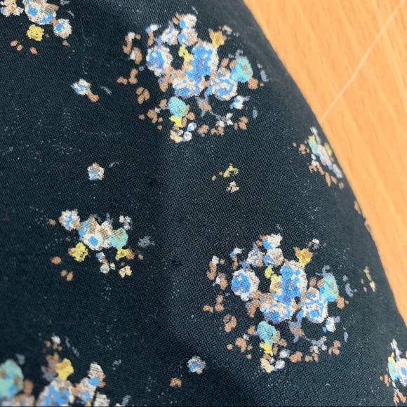 Retro vintage style floral coat with plaid lining - Picture 16 of 16